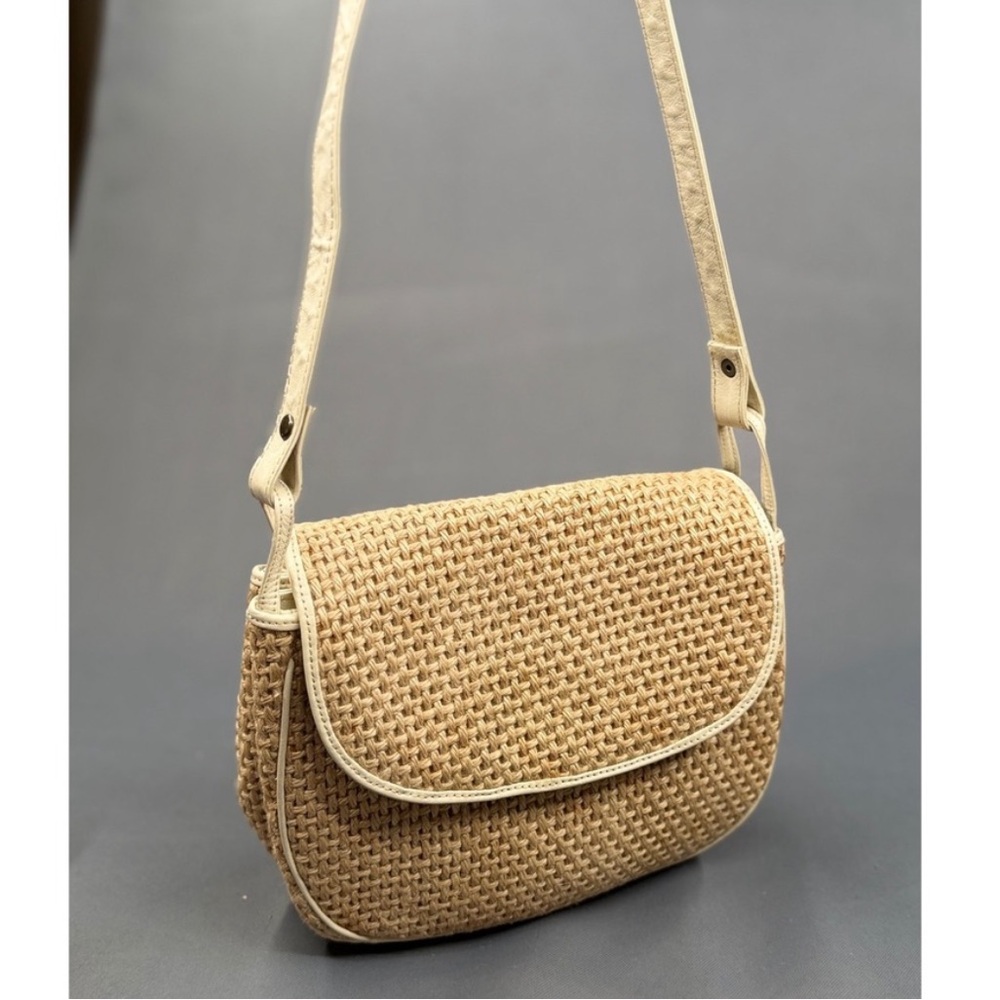 Vintage Bottega Veneta Tan Woven Crossbody Bag - Picture 11 of 11